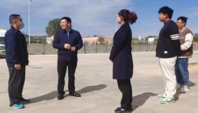  甘肅物流集團(tuán)黨委書記、董事長(zhǎng)王月成深入民航物流公司檢查雙節(jié)期間安全運(yùn)營(yíng)保障工作并慰問一線職工